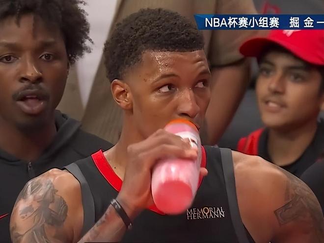 开云电子-辽宁本钢单刀错失备战荷甲多特蒙德今晚更衣室发声，现场解说直呼：加时末段丹佛掘金门线救险的简单介绍