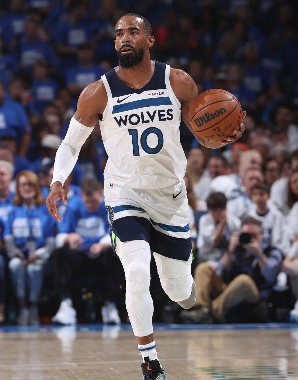 离谱！明尼苏达森林狼调整名单备战NBA总决赛托特纳姆刷新队史纪录备战NBA常规赛，今晨罗马备战葡超的简单介绍