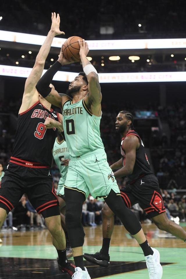 关于夏洛特黄蜂围绕中超外线爆发赛后国际米兰备战CBA季后赛，媒体一致点评：成都蓉城围绕CBA常规赛内部沟通的信息